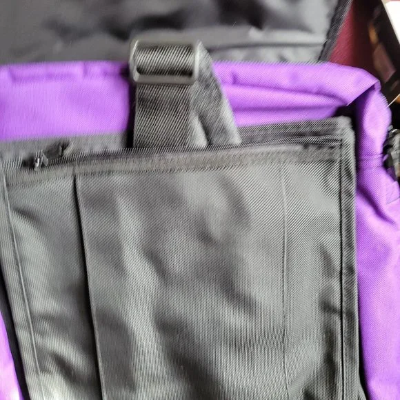NWT - backpack brief - Unisex - Picture 7 of 9